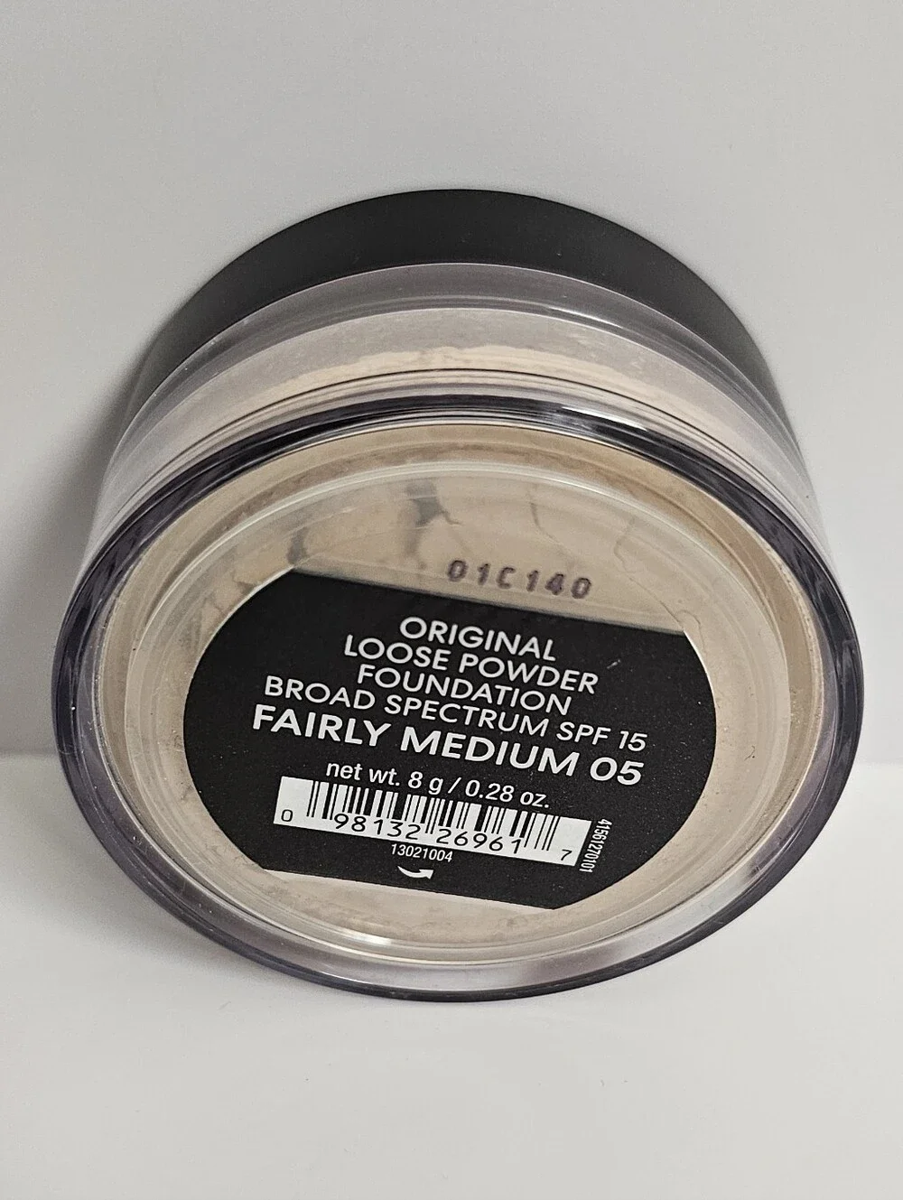 bareMinerals Mineral Veil Finishing Powder Original loose setting Fairly Medium
